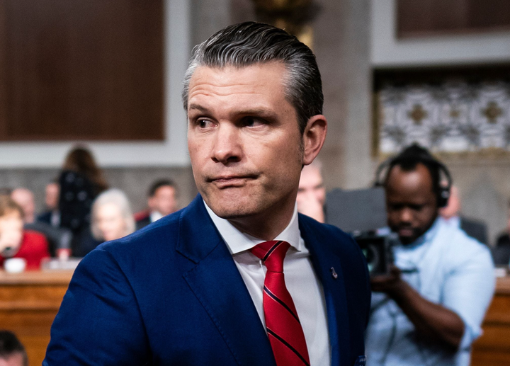 Pete Hegseth looking like a chump